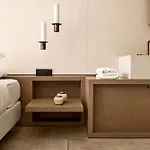 Adonis Hotel