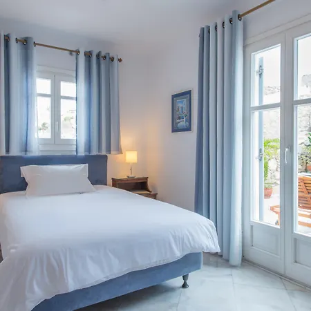 Adonis 4* Mykonos Town