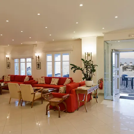 Adonis Hotel 4*