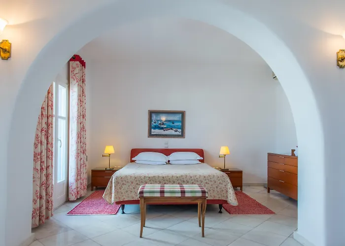 호텔 아도니스 4*