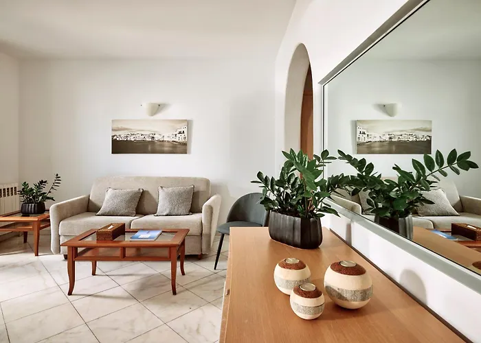 아도니스 Mykonos Town