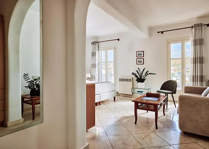 호텔 아도니스 4*