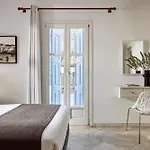 Hotel Adonis