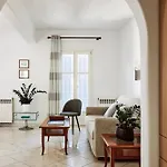 Adonis Hotel