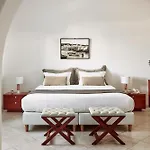 أدونيس فندق 4*