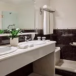أدونيس Mykonos Town