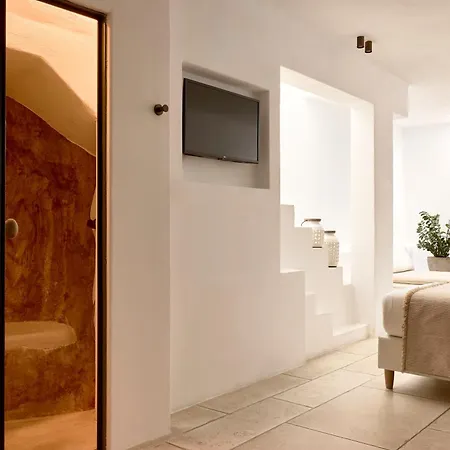 Adonis Hotel