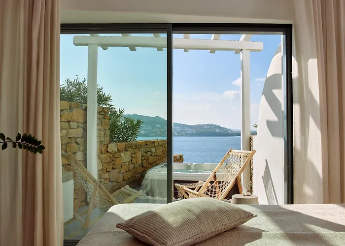 Adonis 4* Mykonos Town