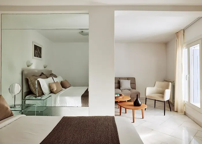 Adonis 4* Mykonos Town